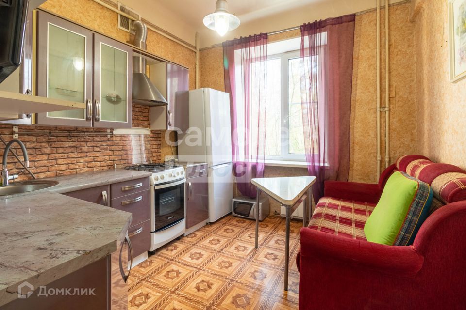 Продаётся 1-комнатная квартира, 42.4 м²