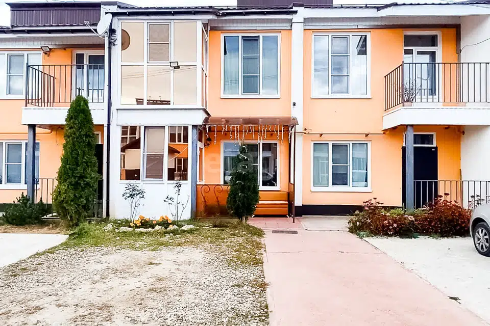 Продаётся таунхаус, 2-эт., 96.6 м²
