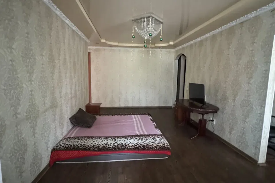 Продаётся 3-комнатная квартира, 55.7 м²