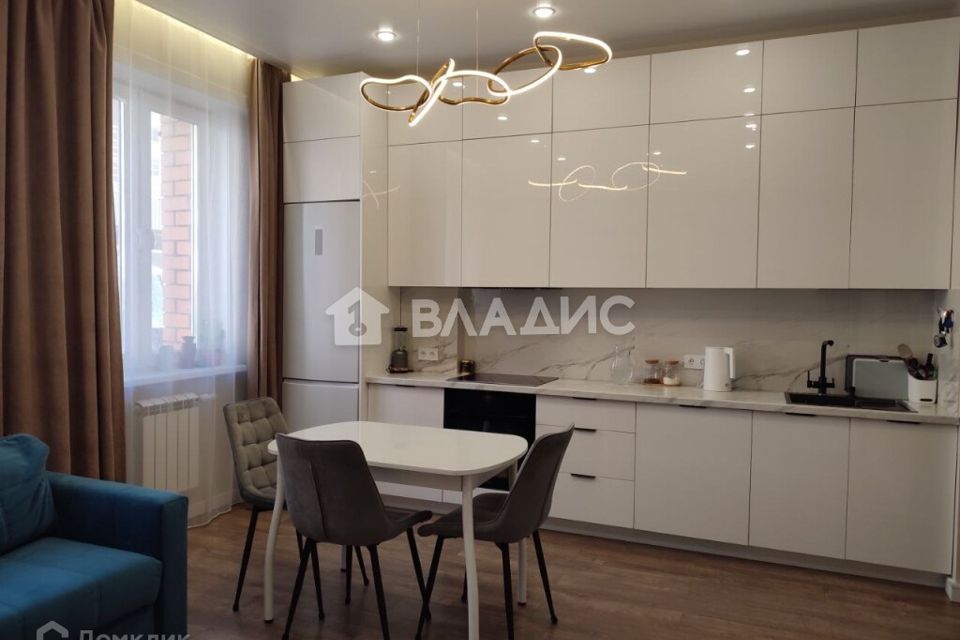 Продаётся 3-комнатная квартира, 57.4 м²