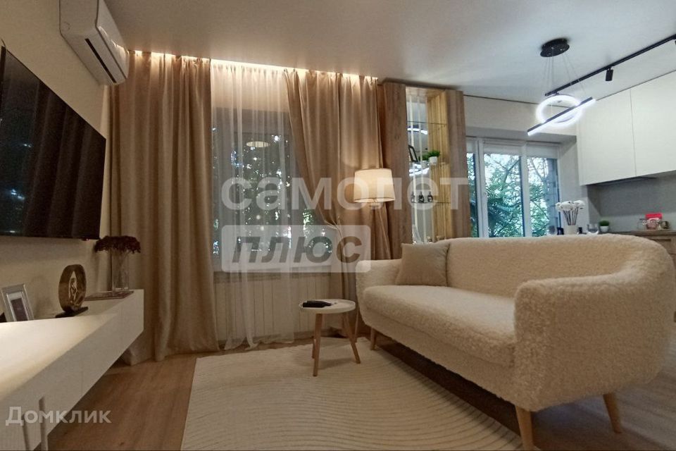 Продаётся 1-комнатная квартира, 32 м²