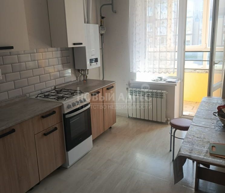 Продаётся 1-комнатная квартира, 37 м²