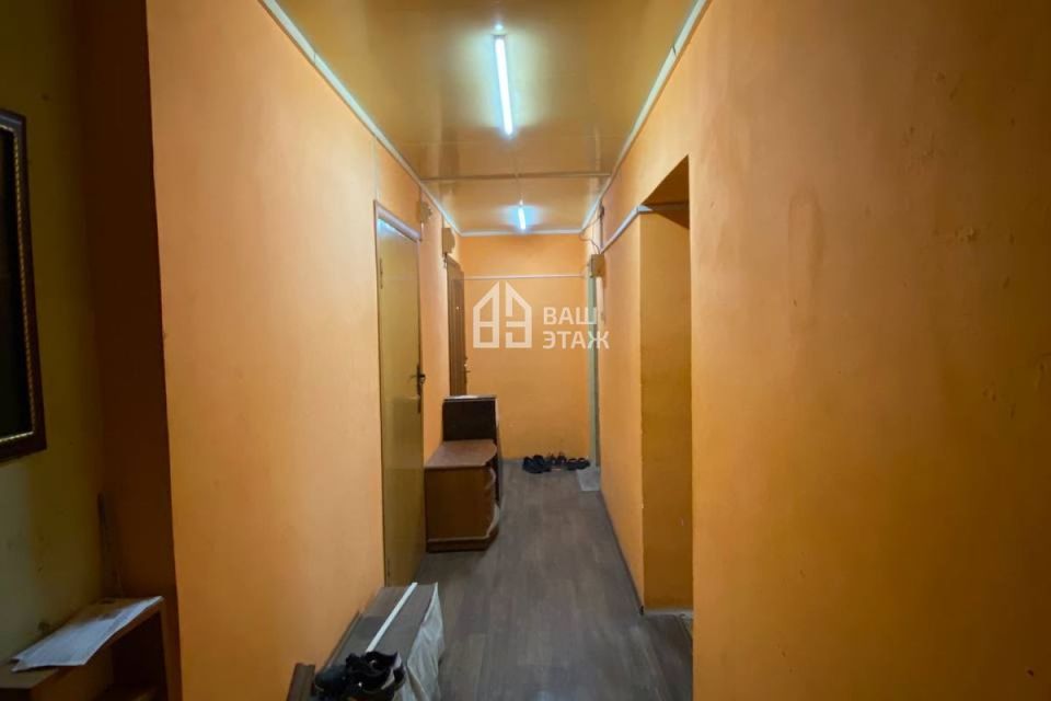 Продаётся комната в 5-комн. квартире, 103.5 м²
