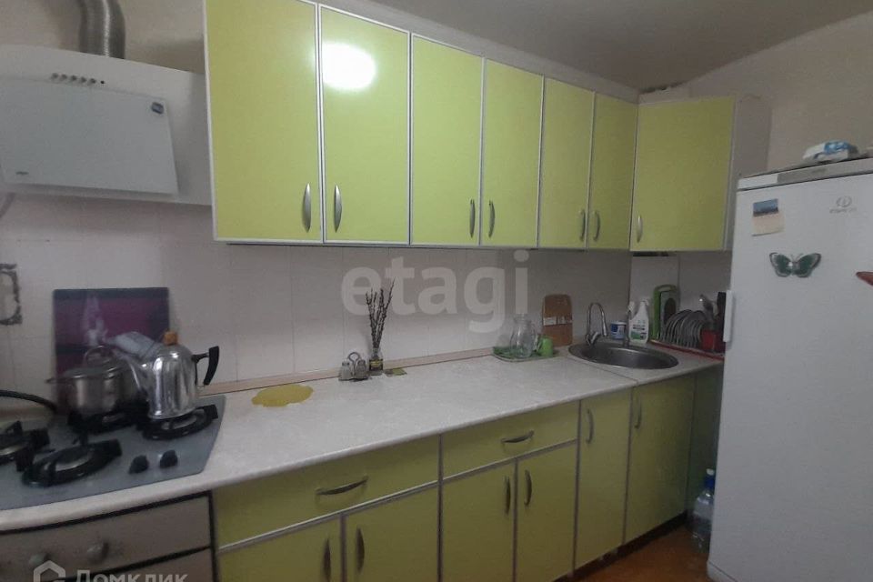 Продаётся 3-комнатная квартира, 58.3 м²