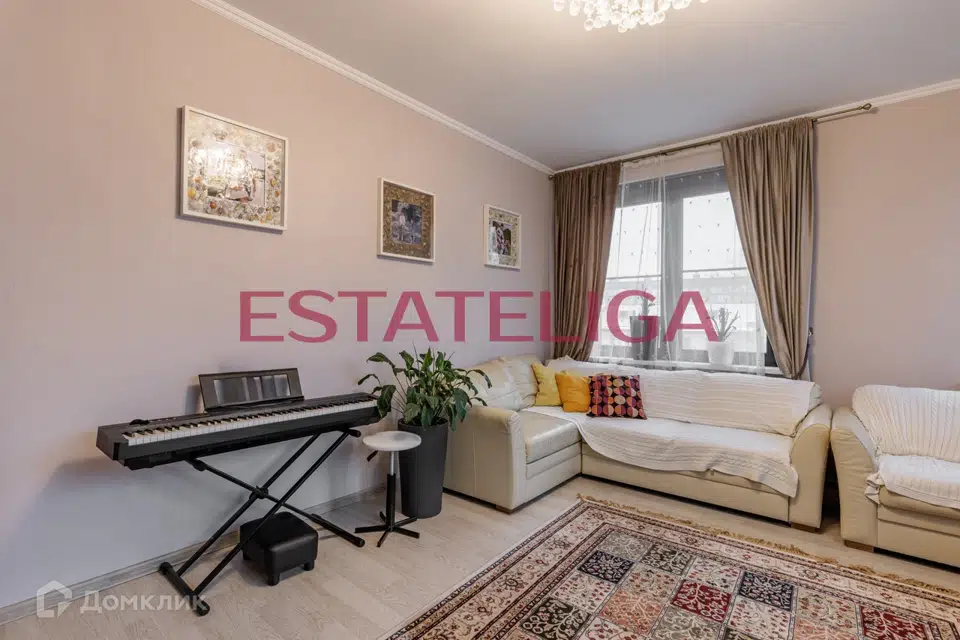 Продаётся 4-комнатная квартира, 120 м²