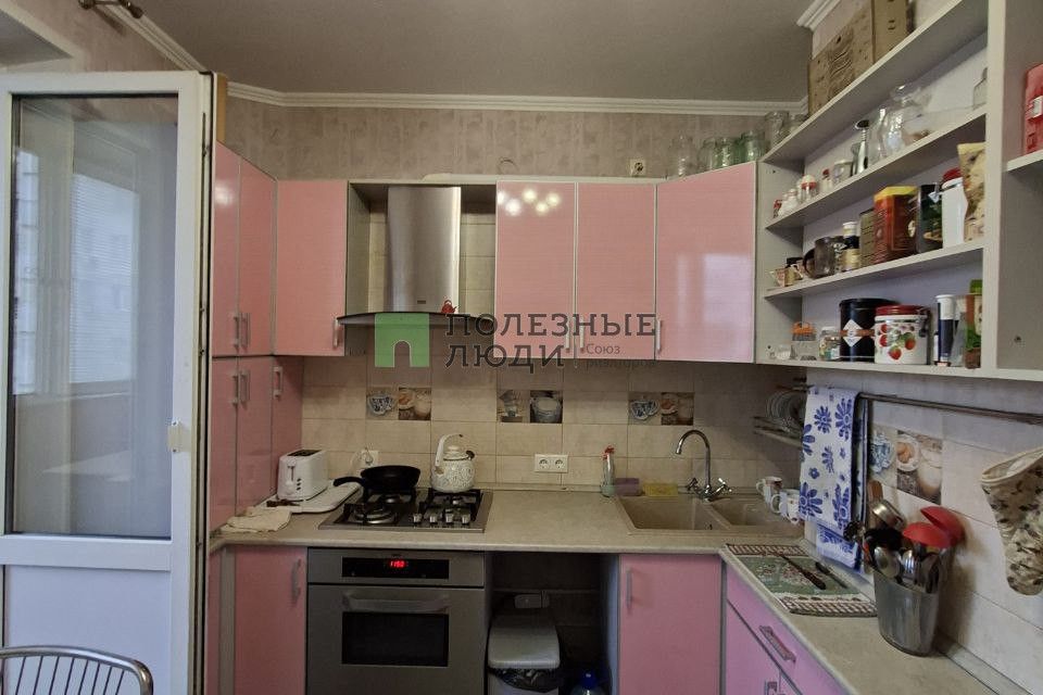 Продаётся 3-комнатная квартира, 68.3 м²