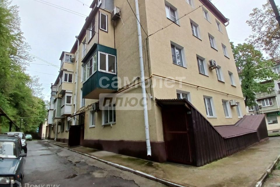 Продаётся 3-комнатная квартира, 44.9 м²
