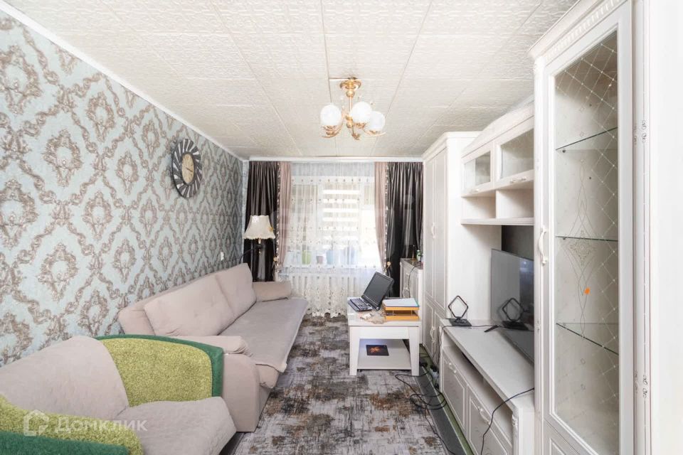 Продаётся 3-комнатная квартира, 59.9 м²