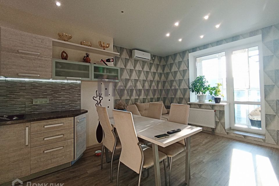Продаётся 3-комнатная квартира, 58 м²