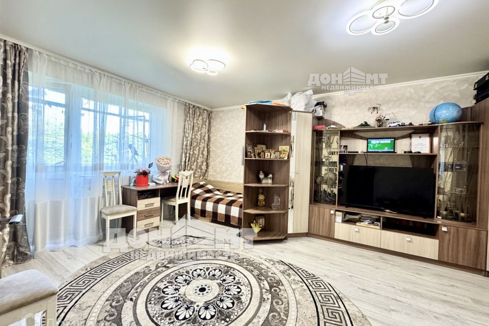 Продаётся 1-комнатная квартира, 43 м²