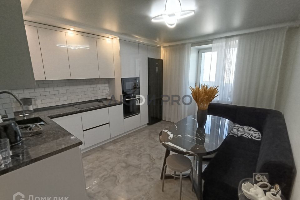 Продаётся 2-комнатная квартира, 60 м²
