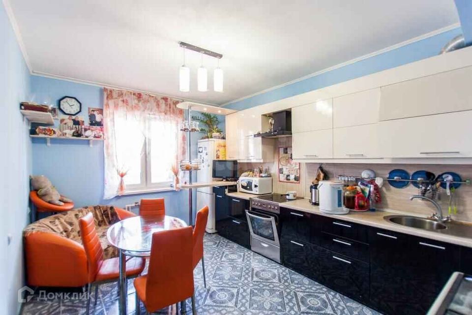 Продаётся 3-комнатная квартира, 97 м²