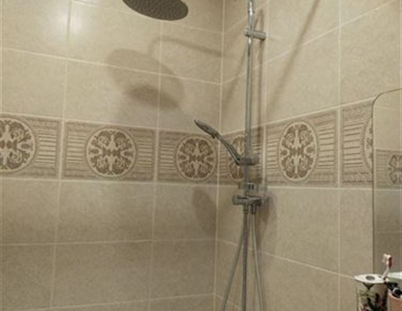 Продаётся комната в 2-комн. квартире, 56.5 м²