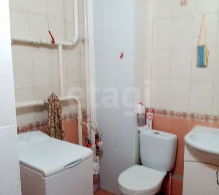 Продаётся 1-комнатная квартира, 42 м²