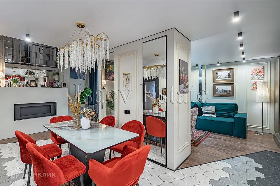 Продаётся 6-комнатная квартира, 145 м²
