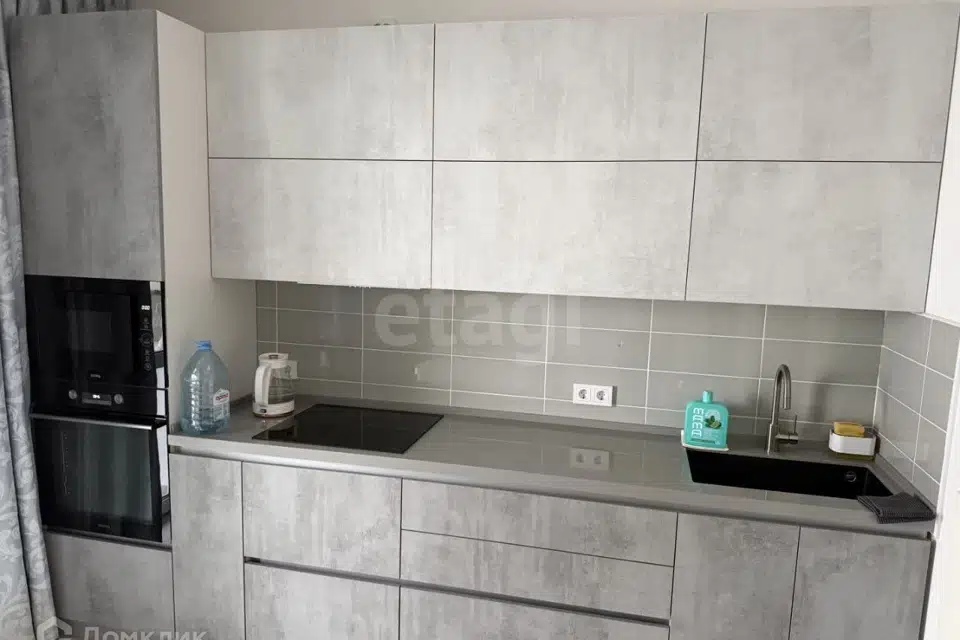 Продаётся 1-комнатная квартира, 41.1 м²