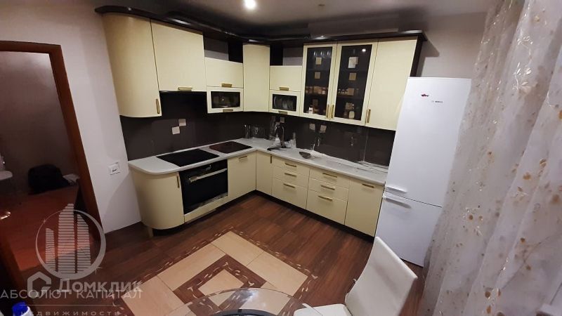 Сдаётся 2-комнатная квартира, 58 м²