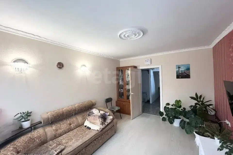 Продаётся 3-комнатная квартира, 60.5 м²