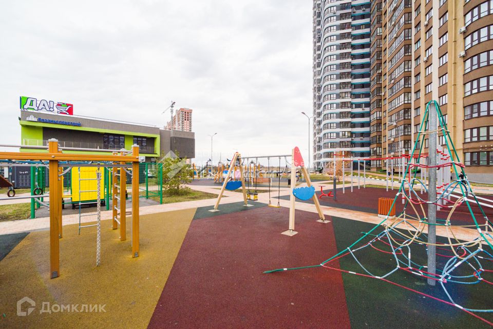 Продаётся 1-комнатная квартира, 42.5 м²