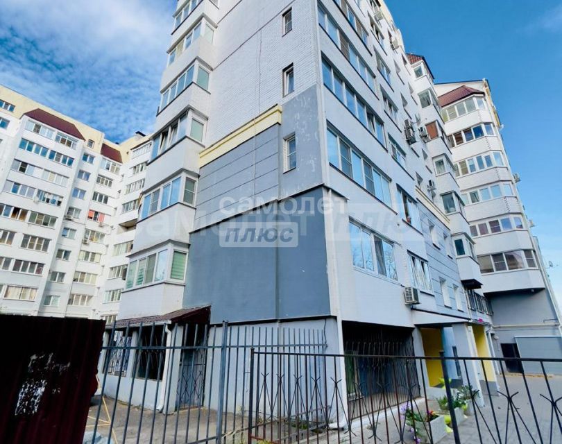 Продаётся 3-комнатная квартира, 106 м²