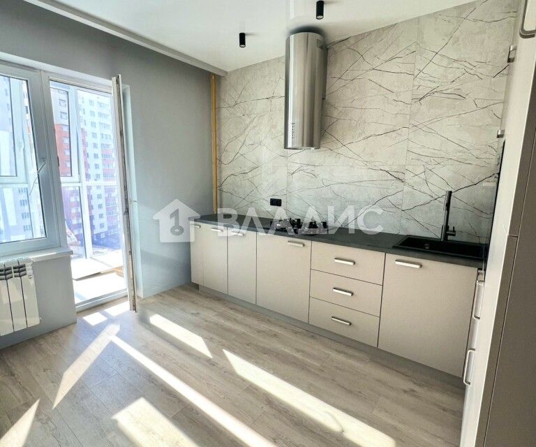 Продаётся 1-комнатная квартира, 43.3 м²