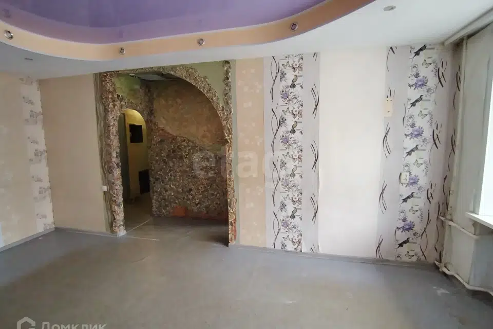 Продаётся 3-комнатная квартира, 44.6 м²