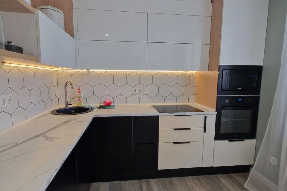 Продаётся 1-комнатная квартира, 43.5 м²