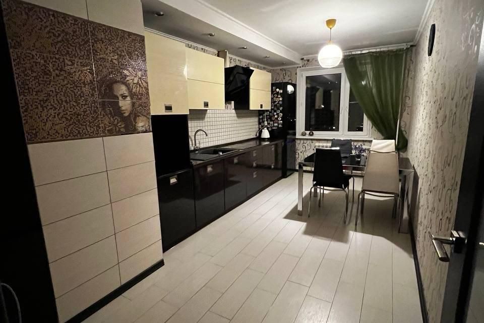 Продаётся 2-комнатная квартира, 59 м²