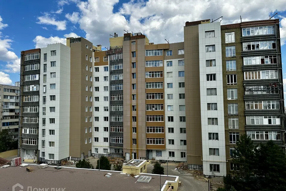 Продаётся 3-комнатная квартира, 203.1 м²