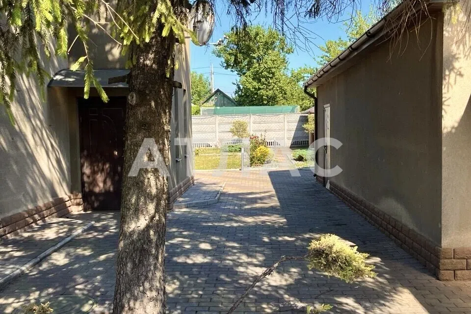 Продаётся 2-этажный дом, 167.4 м²