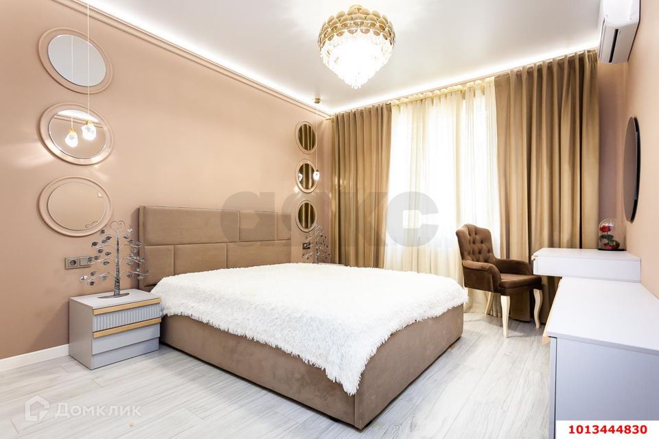 Продаётся 2-комнатная квартира, 65 м²