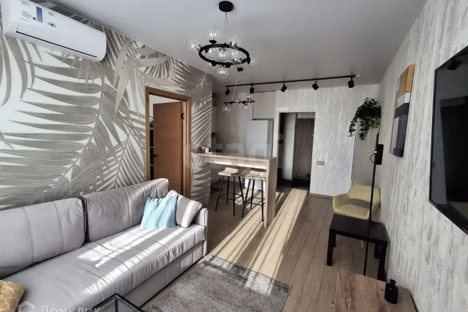 Продаётся 2-комнатная квартира, 47.6 м²