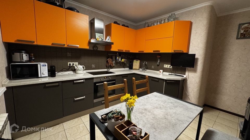 Продаётся 3-комнатная квартира, 93.3 м²