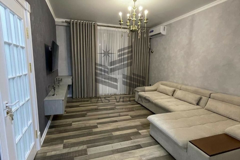 Сдаётся 1-комнатная квартира, 50 м²