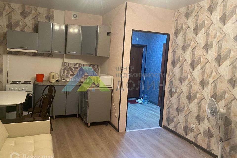 Сдаётся 1-комнатная квартира, 42 м²