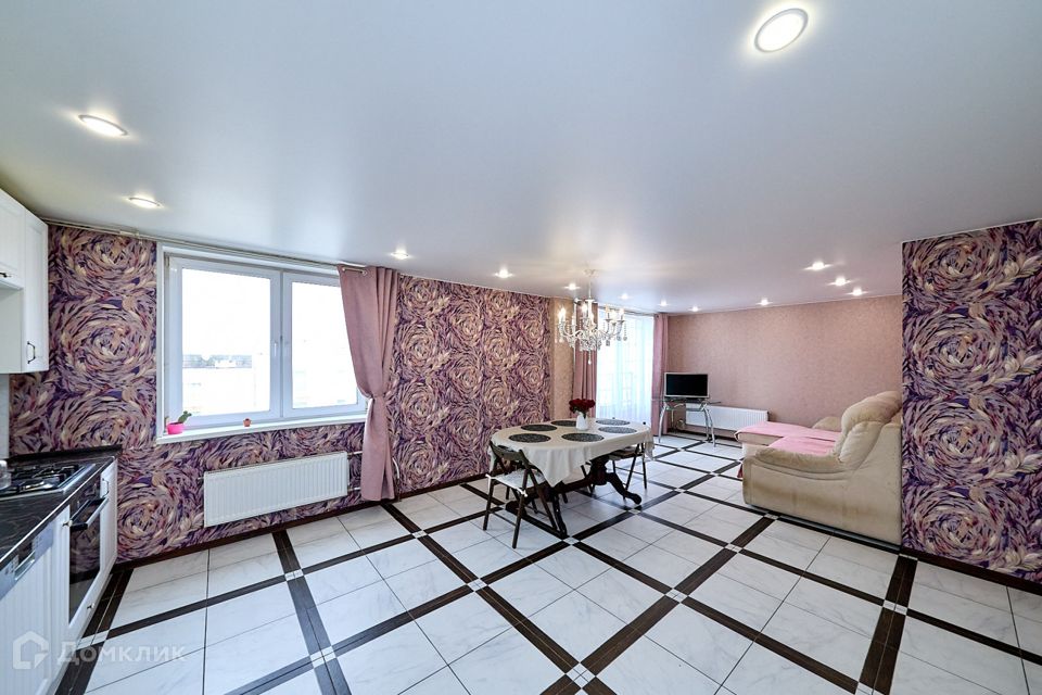 Продаётся 4-комнатная квартира, 120.1 м²