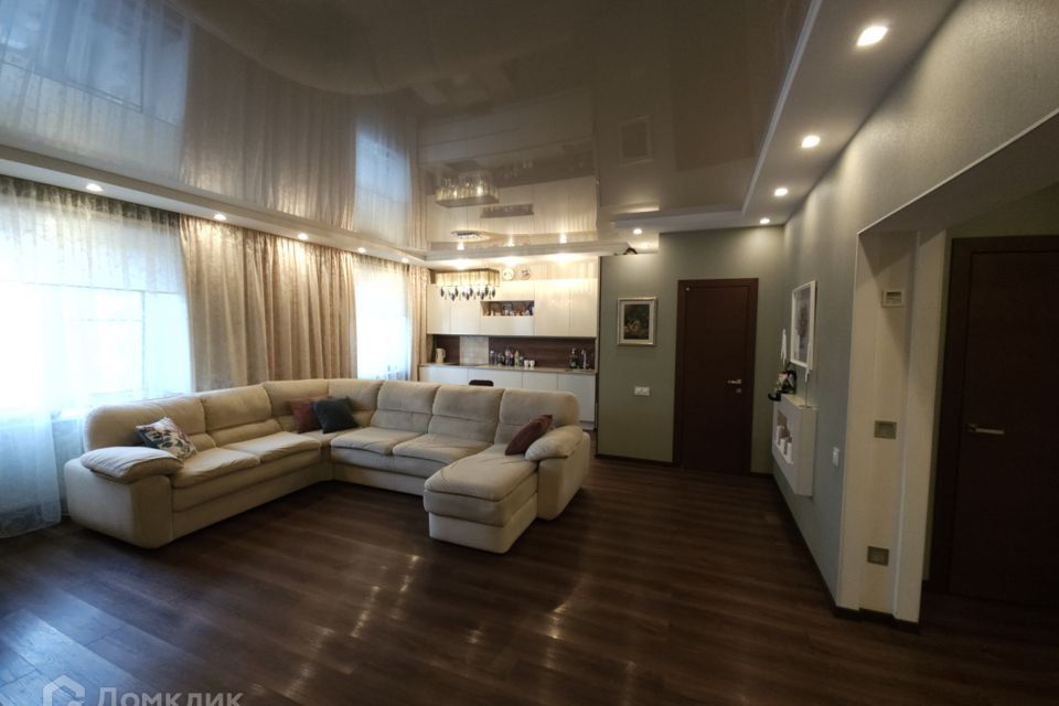 Продаётся 3-комнатная квартира, 83 м²