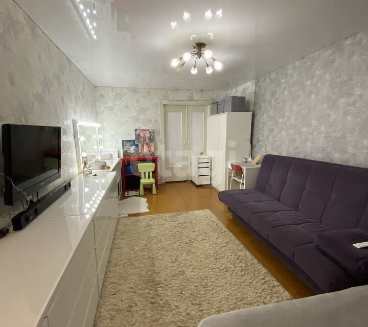 Продаётся 3-комнатная квартира, 63.7 м²