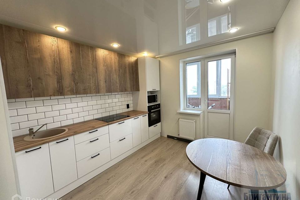 Продаётся 1-комнатная квартира, 43.7 м²