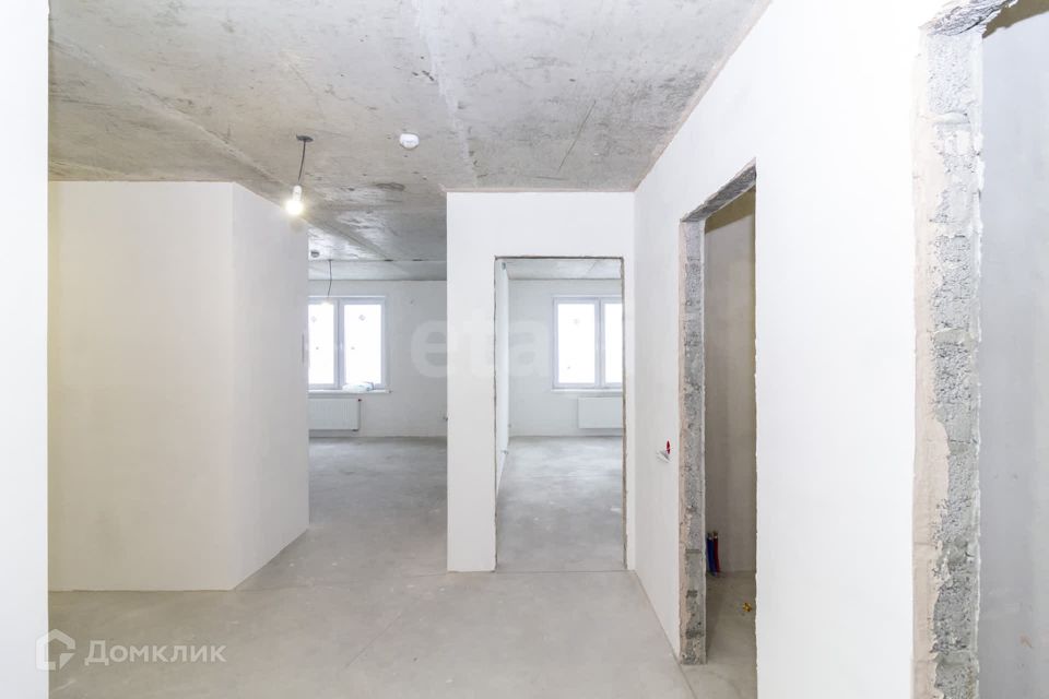 Продаётся 2-комнатная квартира, 69.5 м²