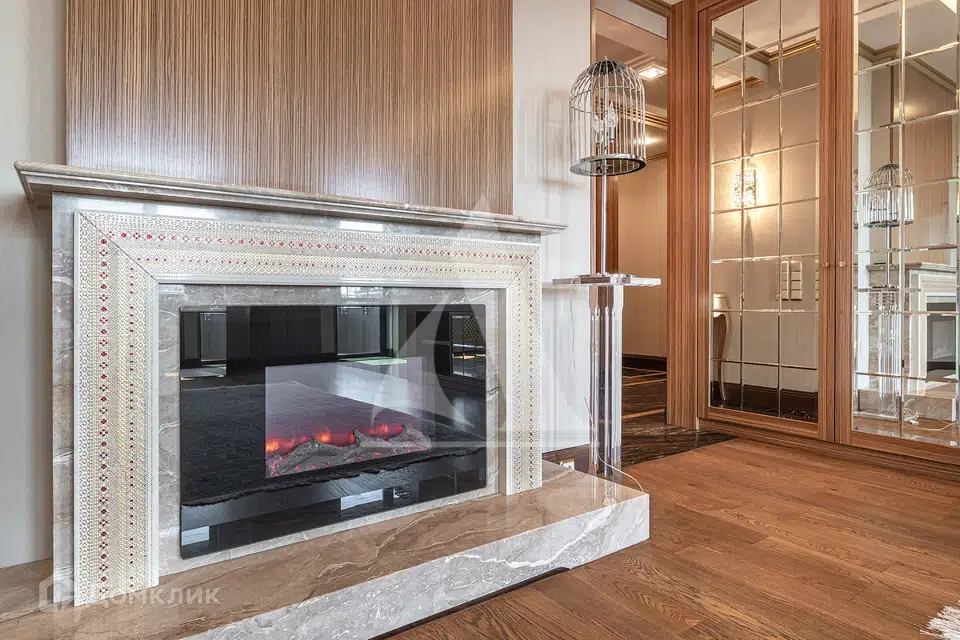 Продаётся 3-комнатная квартира, 132 м²