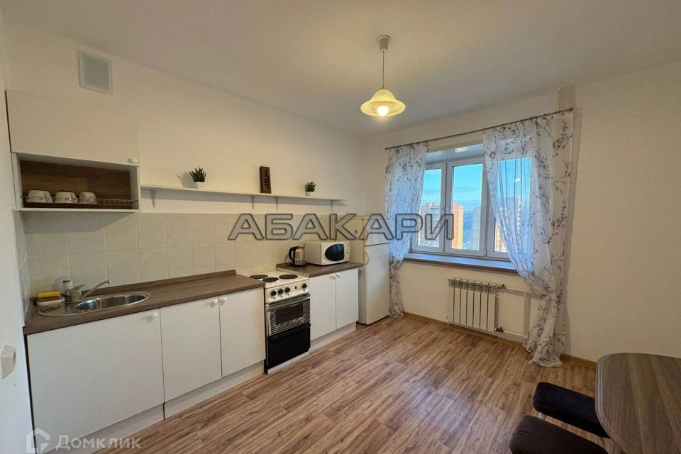 Сдаётся 1-комнатная квартира, 49 м²