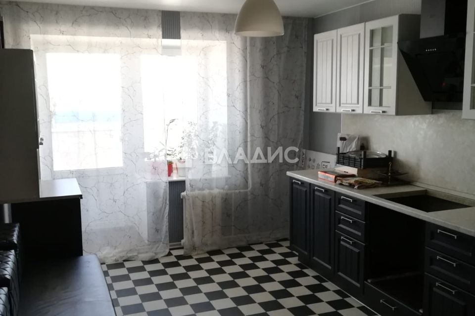 Продаётся 2-комнатная квартира, 70.3 м²