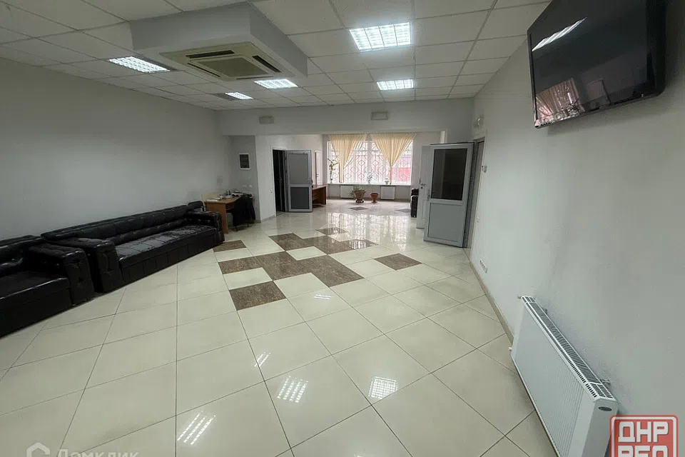 Сдаётся офис, 300 м²