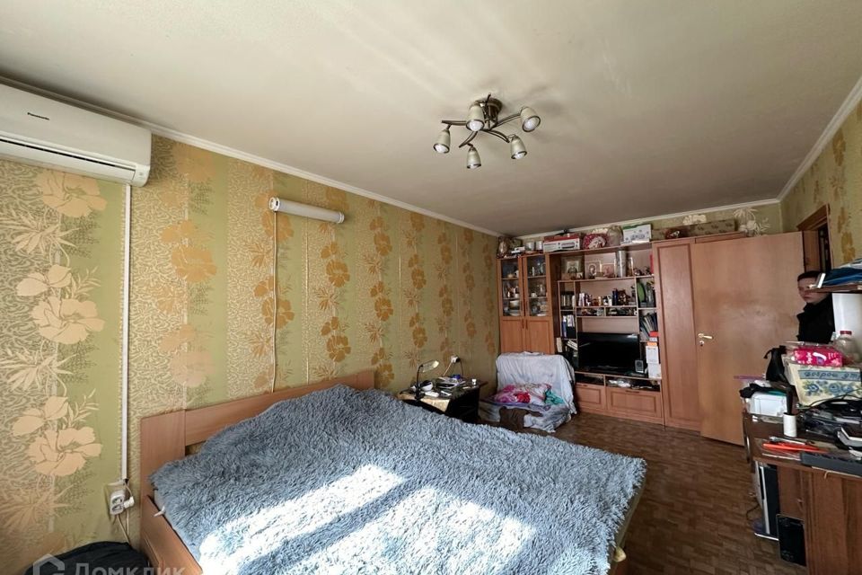 Продаётся 4-комнатная квартира, 64 м²
