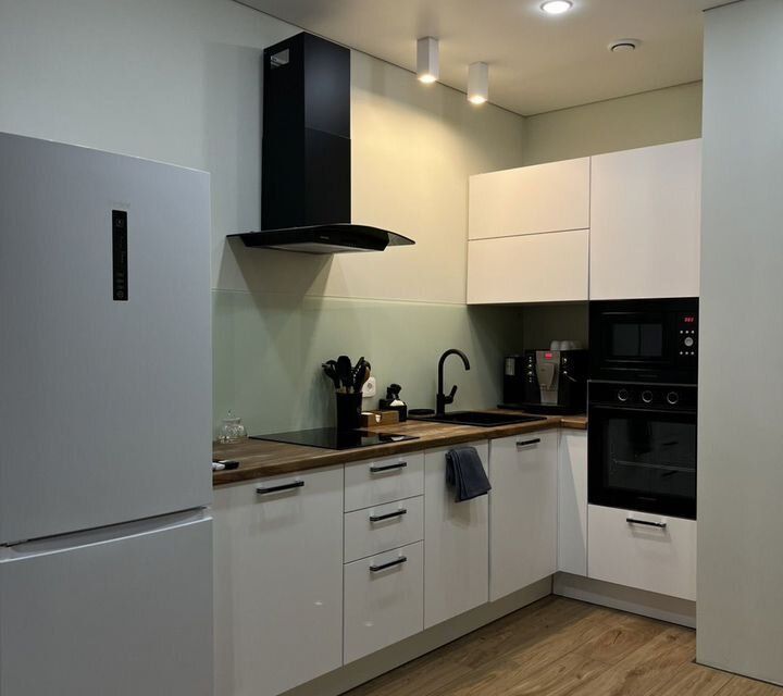 Сдаётся 1-комнатная квартира, 51 м²