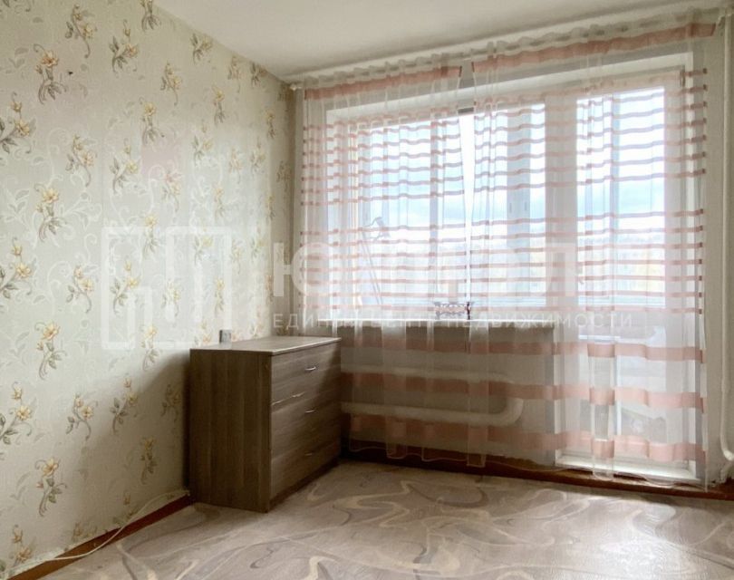 Продаётся 4-комнатная квартира, 63.7 м²