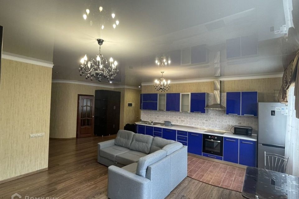 Сдаётся 2-комнатная квартира, 73 м²