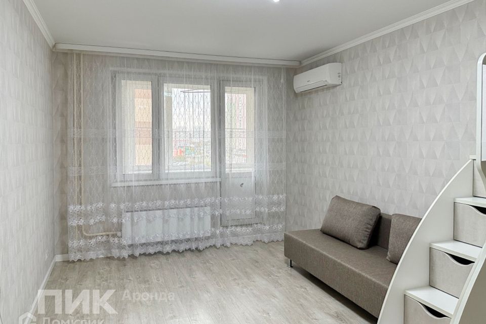 Сдаётся 2-комнатная квартира, 60.3 м²