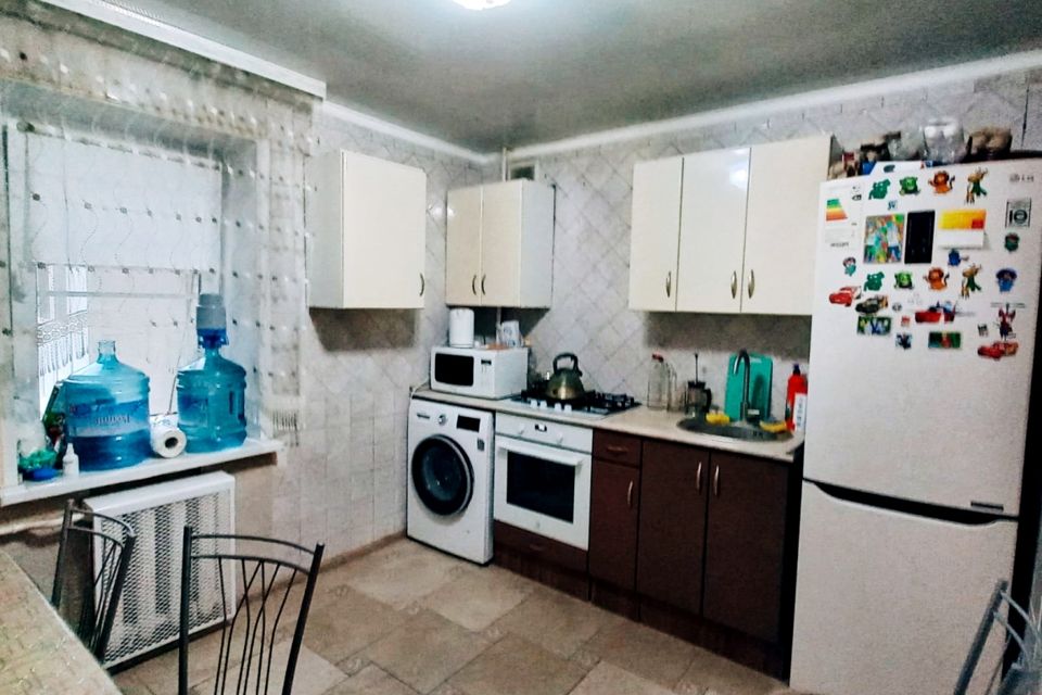 Продаётся 4-комнатная квартира, 73 м²